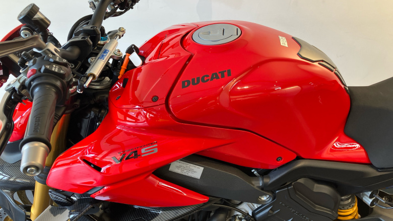 Ducati Streetfighter V4 S Red (22MY)